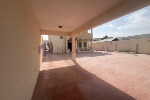Villa de 5 dormitorios en Doha, Qatar No. 60931 8