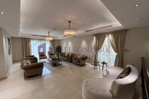 Villa de 6 dormitorios en Doha, Qatar No. 60823 4