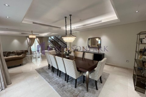 Villa de 6 dormitorios en Doha, Qatar No. 60823 7