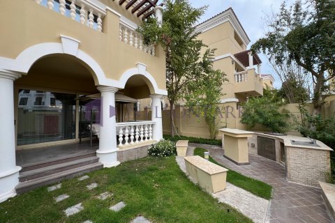 Villa de 6 dormitorios en Doha, Qatar No. 60823 13