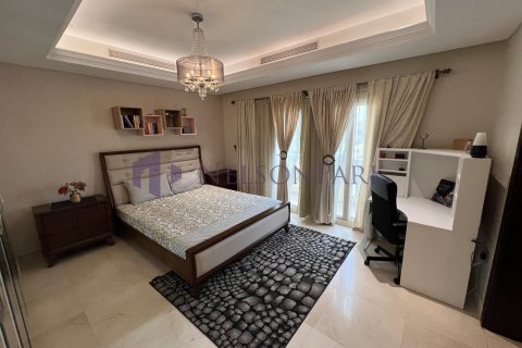 Villa de 6 dormitorios en Doha, Qatar No. 60823 26