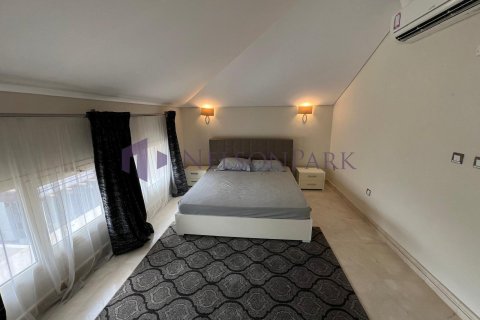 Villa de 6 dormitorios en Doha, Qatar No. 60823 28