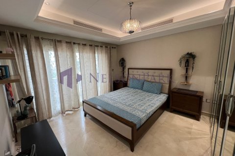 Villa de 6 dormitorios en Doha, Qatar No. 60823 24