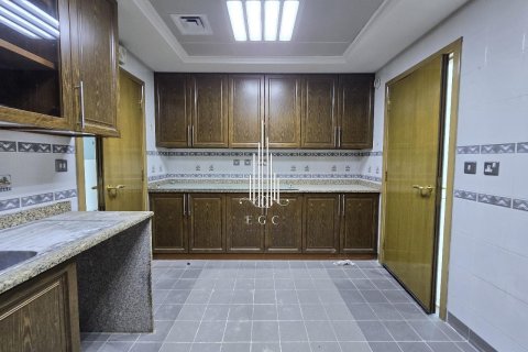 4 غرف نوم شقة في Corniche Road, الإمارات العربية المتحدة رقم 37771 13