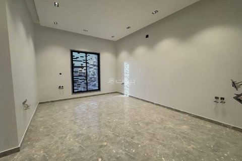 Villa de 5 dormitorios en Riyadh, Saudi Arabia No. 62519 21