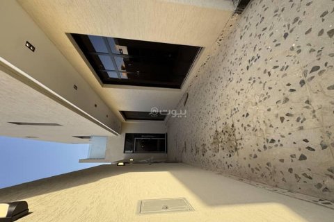 Villa de 5 dormitorios en Riyadh, Saudi Arabia No. 62519 7
