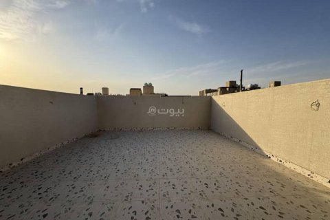 Villa de 5 dormitorios en Riyadh, Saudi Arabia No. 62519 29