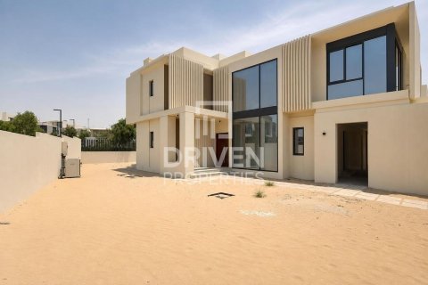 Villa de 5 dormitorios en Jebel Ali, UAE No. 191601 3