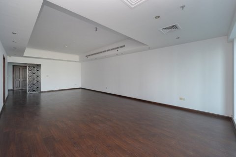 3 bedrooms Apartment in Emirates Crown, UAE No. 167557