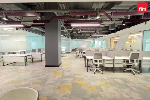 413.9m² Office in Umm Ramool, UAE No. 205586