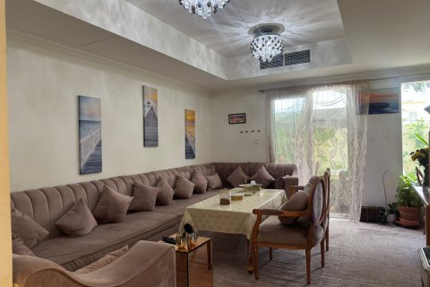 Villa de 2 chambres à Dubai, UAE No. 149666 10