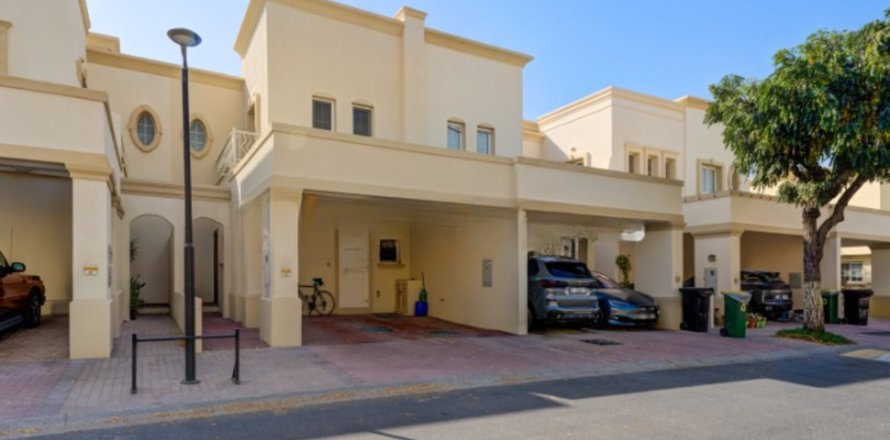 Villa de 2 chambres à Dubai, UAE No. 149666