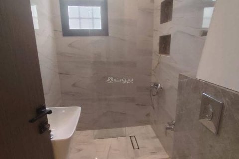 5 bedrooms Villa in Riyadh, Saudi Arabia No. 60063 8