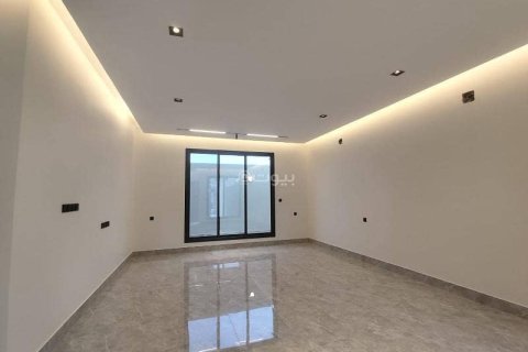 5 bedrooms Villa in Riyadh, Saudi Arabia No. 60063 11