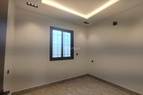 5 bedrooms Villa in Riyadh, Saudi Arabia No. 60063 14