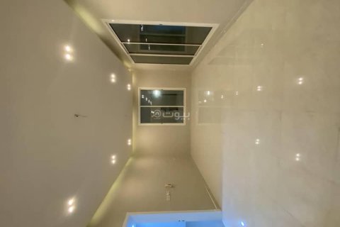 5 bedrooms Villa in Khobar, Saudi Arabia No. 60059 10