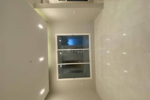 5 bedrooms Villa in Khobar, Saudi Arabia No. 60059 14