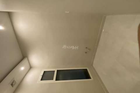 5 bedrooms Villa in Khobar, Saudi Arabia No. 60059 13