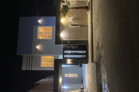5 bedrooms Villa in Khobar, Saudi Arabia No. 60059