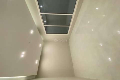 5 bedrooms Villa in Khobar, Saudi Arabia No. 60059 19