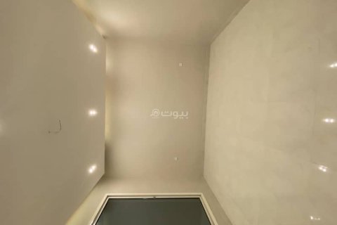 5 bedrooms Villa in Khobar, Saudi Arabia No. 60059 5