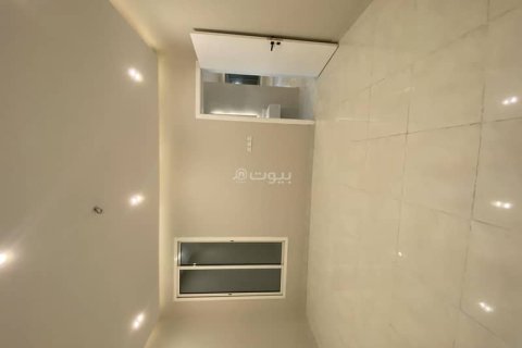 5 bedrooms Villa in Khobar, Saudi Arabia No. 60059 27