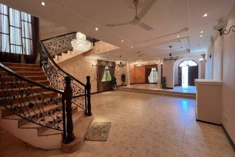 Villa de 3 dormitorios en Isa Town, Bahrain No. 58969