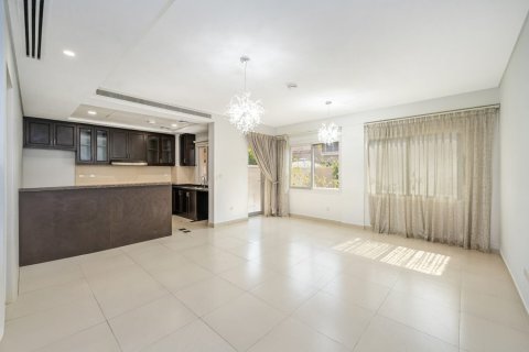 Townhouse de 3 chambres à Bella Casa, UAE No. 167545