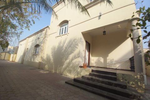 2 bedrooms Villa in Muscat, Oman No. 54508