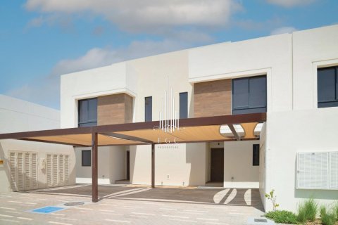 4 bedrooms Villa on the Yas Island, UAE No. 29139