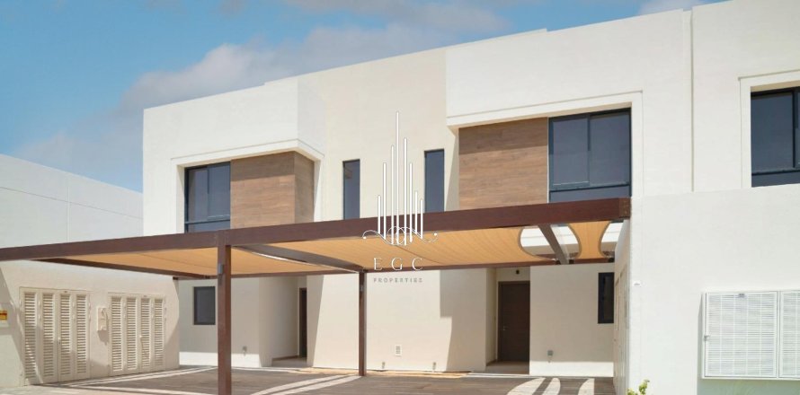 4 bedrooms Villa on the Yas Island, UAE No. 29139