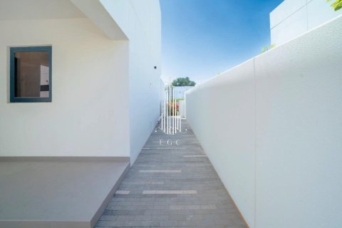4 bedrooms Villa on the Yas Island, UAE No. 29139 7
