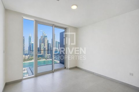 Квартира с 3 спальнями в EMAAR Beachfront, ОАЭ №199952 9