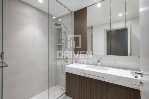 Квартира с 3 спальнями в EMAAR Beachfront, ОАЭ №199952 6