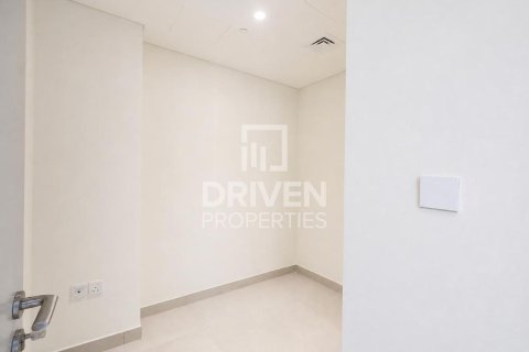 Квартира с 3 спальнями в EMAAR Beachfront, ОАЭ №199952 8