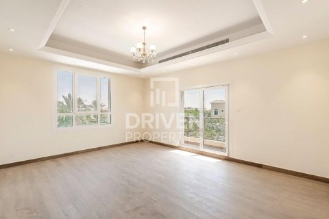5 bedrooms Villa in Hacienda, UAE No. 193821 7