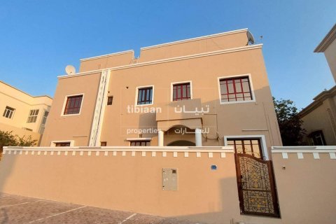 7 bedrooms Villa in Al Ansab, Oman No. 53697