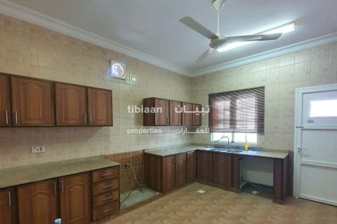 5 غرفة نوم  Twin Villa في Al Khuwair, عُمان رقم 53698 4