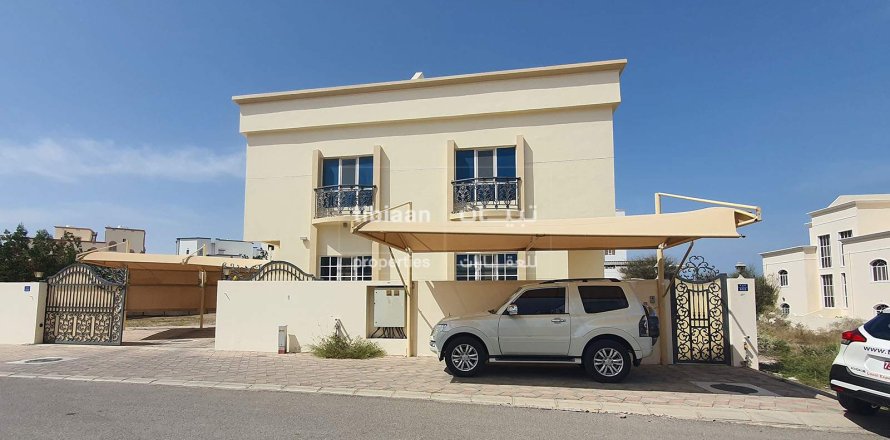 5 غرفة نوم  Twin Villa في Al Khuwair, عُمان رقم 53698