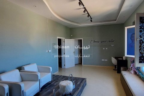 458m² Villa in As Sib, Oman No. 53701 4