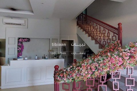 458m² Villa in As Sib, Oman No. 53701 3