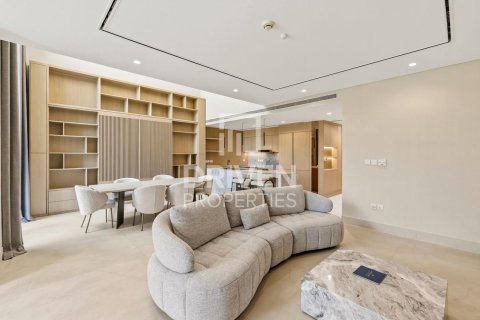 Вилла с 3 спальнями в Jumeirah Bay Island, ОАЭ №204652