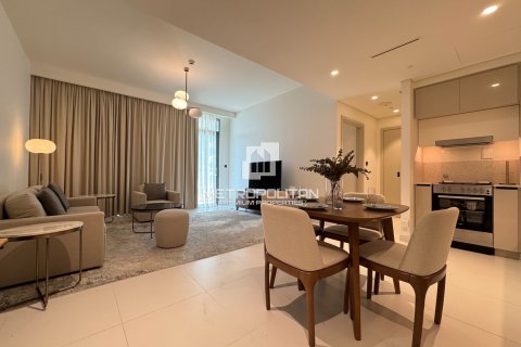 Appartement de 2 chambres à EMAAR Beachfront, UAE No. 130084