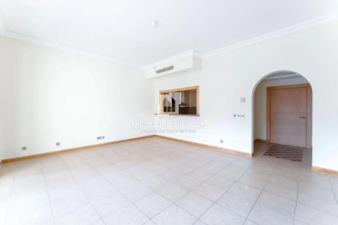 Appartement de 2 chambres à Shoreline Apartments, UAE No. 128927 4