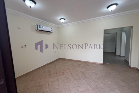 Villa de 5 dormitorios en Doha, Qatar No. 60932 10