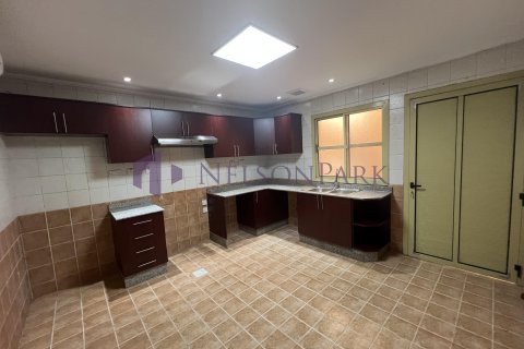 Villa de 5 dormitorios en Doha, Qatar No. 60932 18
