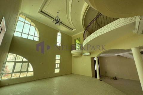 Villa de 5 dormitorios en Doha, Qatar No. 61017 13