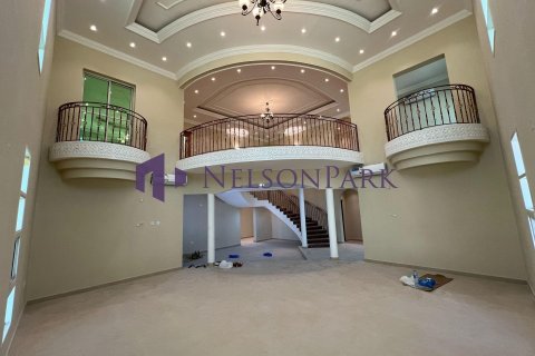 Villa de 5 dormitorios en Doha, Qatar No. 61017 5