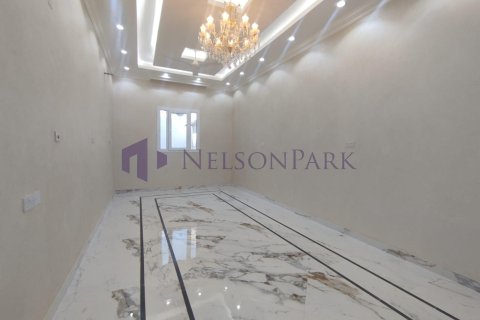 Villa de 6 dormitorios en Al Wakrah, Qatar No. 57492 21