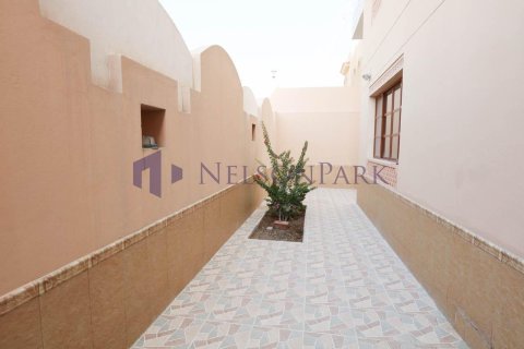 3 bedrooms Villa in Doha, Qatar No. 57487 7